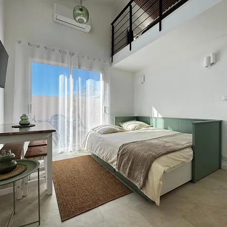 Mezzanine Indépendant Neuf, équipé * Saint-André-de-Sangonis